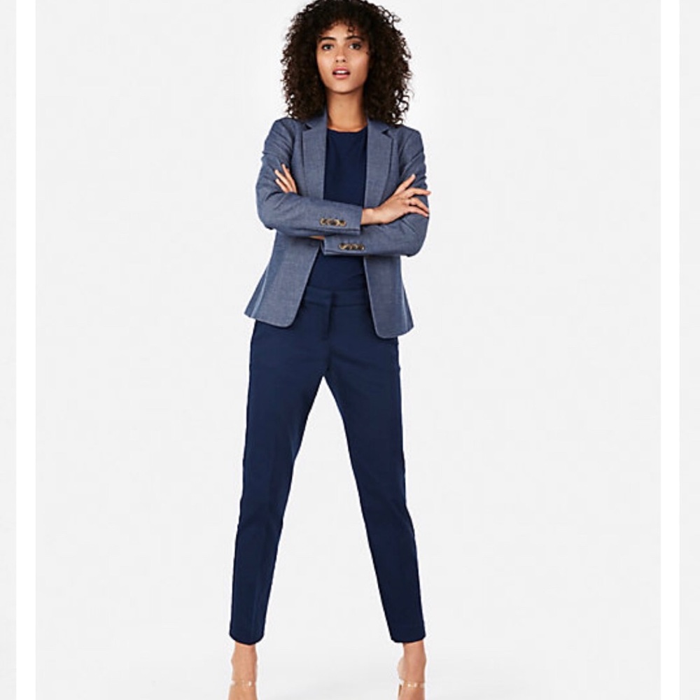 Express Columnist Ankle Pants. Size 8. Navy